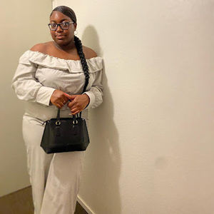 Meet your Posher, Yarneé